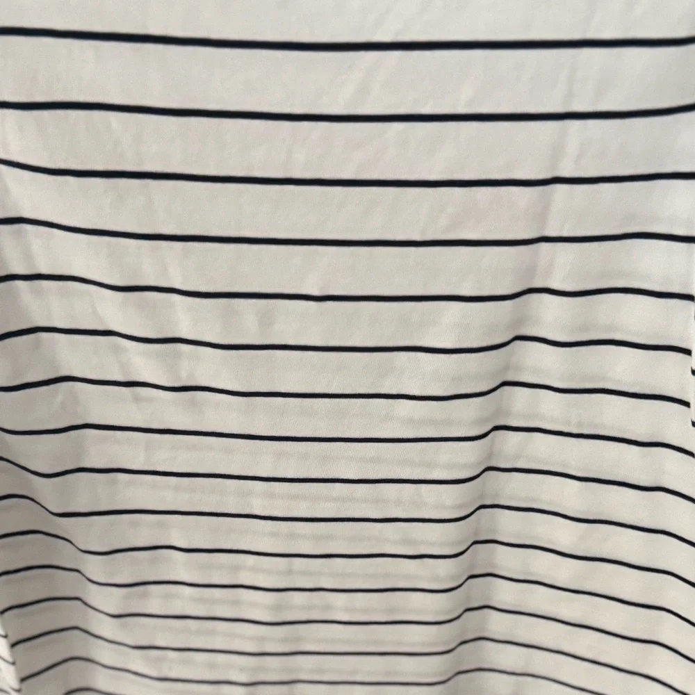 EUC Vineyard Vines Women’s White/Navy Striped Tee w Pink Logo Fun Beach Preppy - Picture 9 of 13